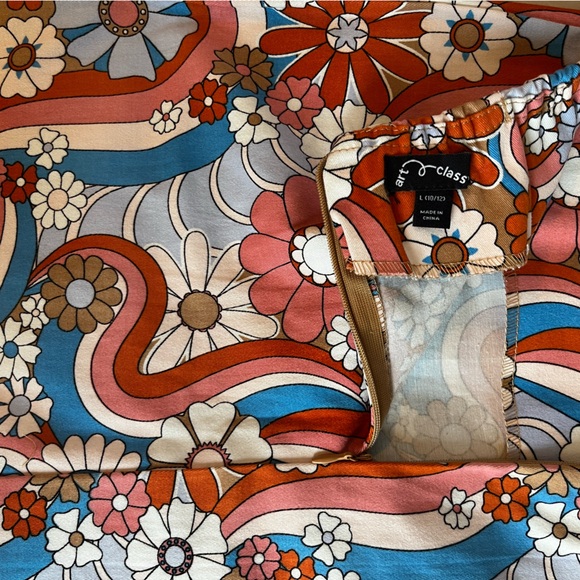 Printed Mini Skirt - Picture 3 of 3